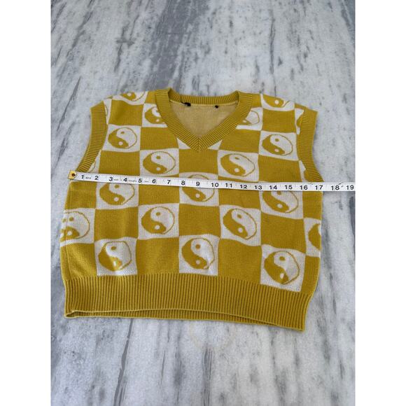 Gold & White Yin Yang Checkered Sweater Vest - Picture 7 of 8